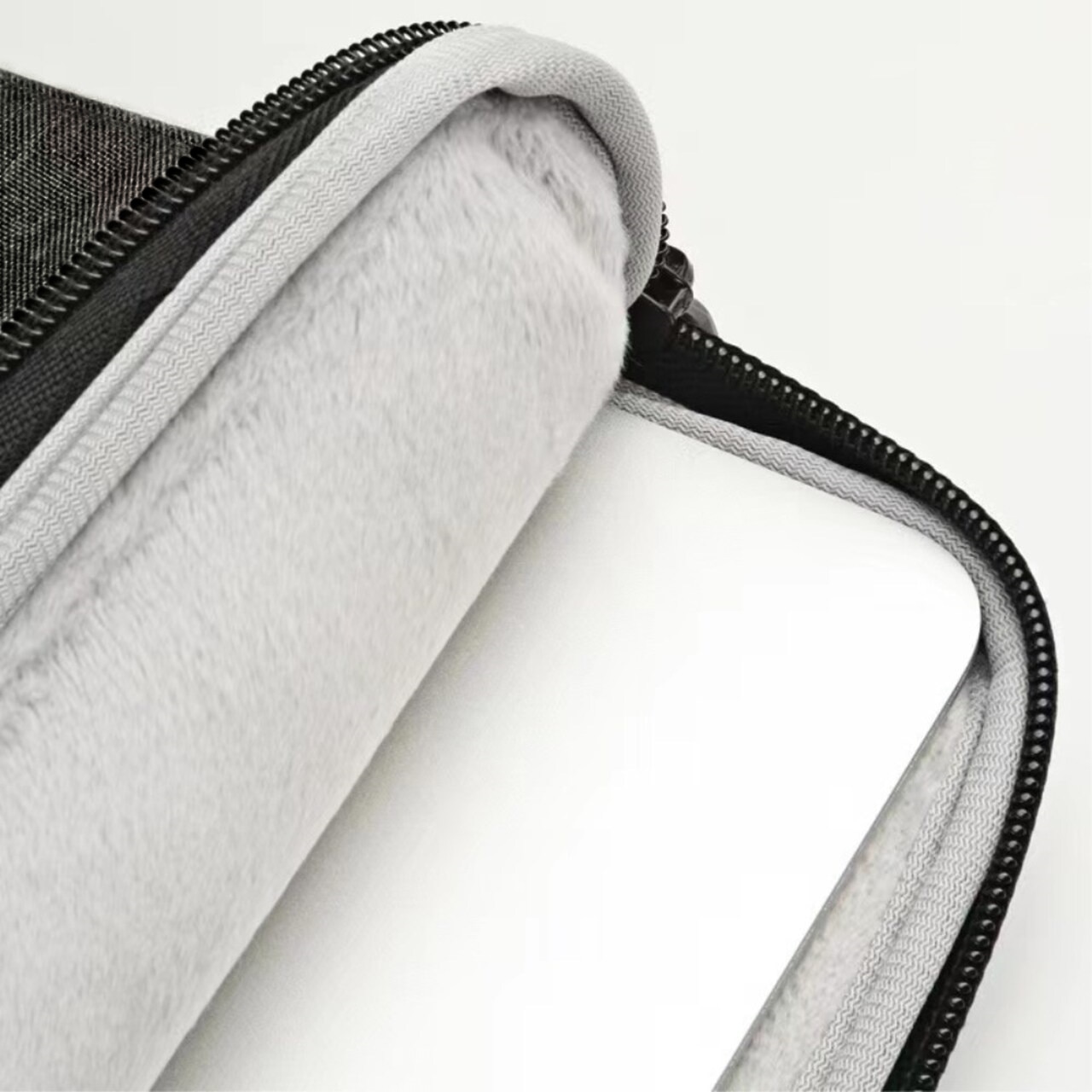 Universal Sleeve-Tablethülle iPad/Tablet up to 12.9" schwarz